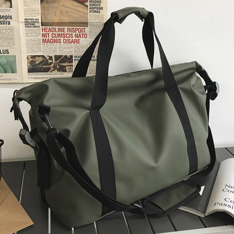 Sac-de-voyage-vert-militaire